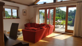 Prestwick Oak - 2 Luxury Ensuite Doubles - Sleeps 4-6 - Rural Quirky Contemporary